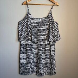 Old Navy Women's XXL Black White Stripe V-Neck Overlay Casual Top‎ Sleeveless